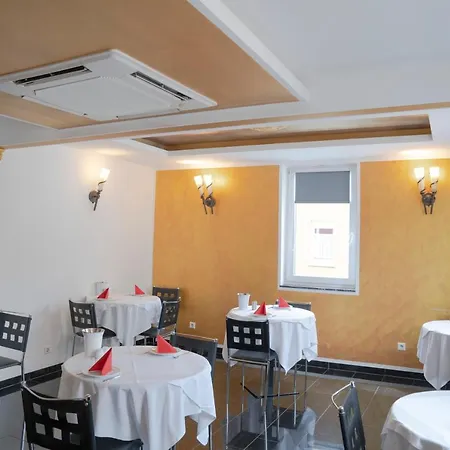 Alpha & Omega Hotel 3*