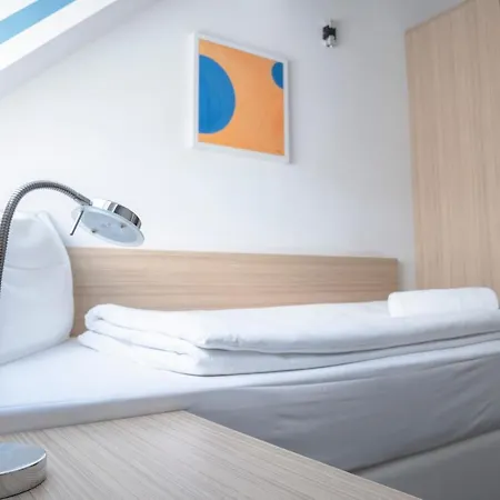 Hotell Alpha & Omega