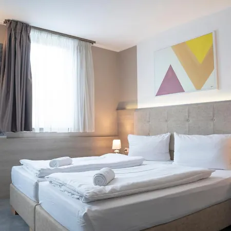 Alpha & Omega Hotell 3*