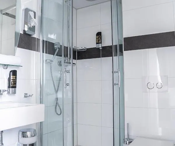 Alpha & Omega Отель