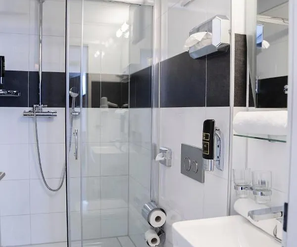 Alpha & Omega ホテル