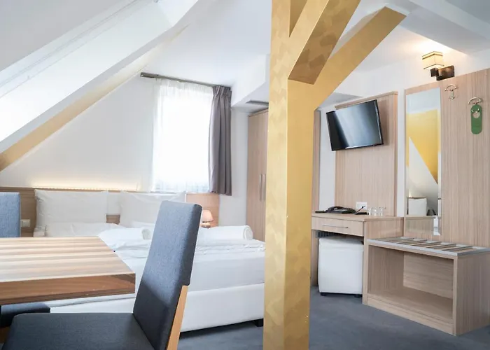 Alpha & Omega Hotel 3*