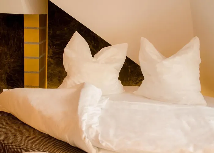 Alpha & Omega فندق